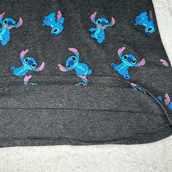 🌺DISNEY STITCH Tshirt - Small - Picture 11 of 12
